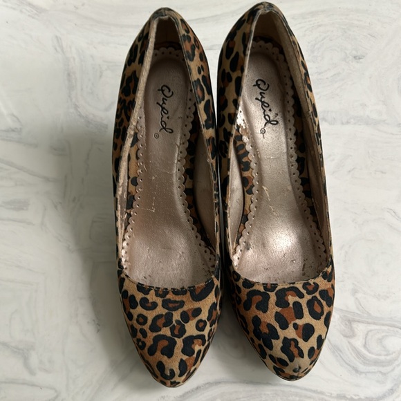 Leopard print stiletto heels by Qupid, women’s size 6. Used condition but cute! - Picture 4 of 8